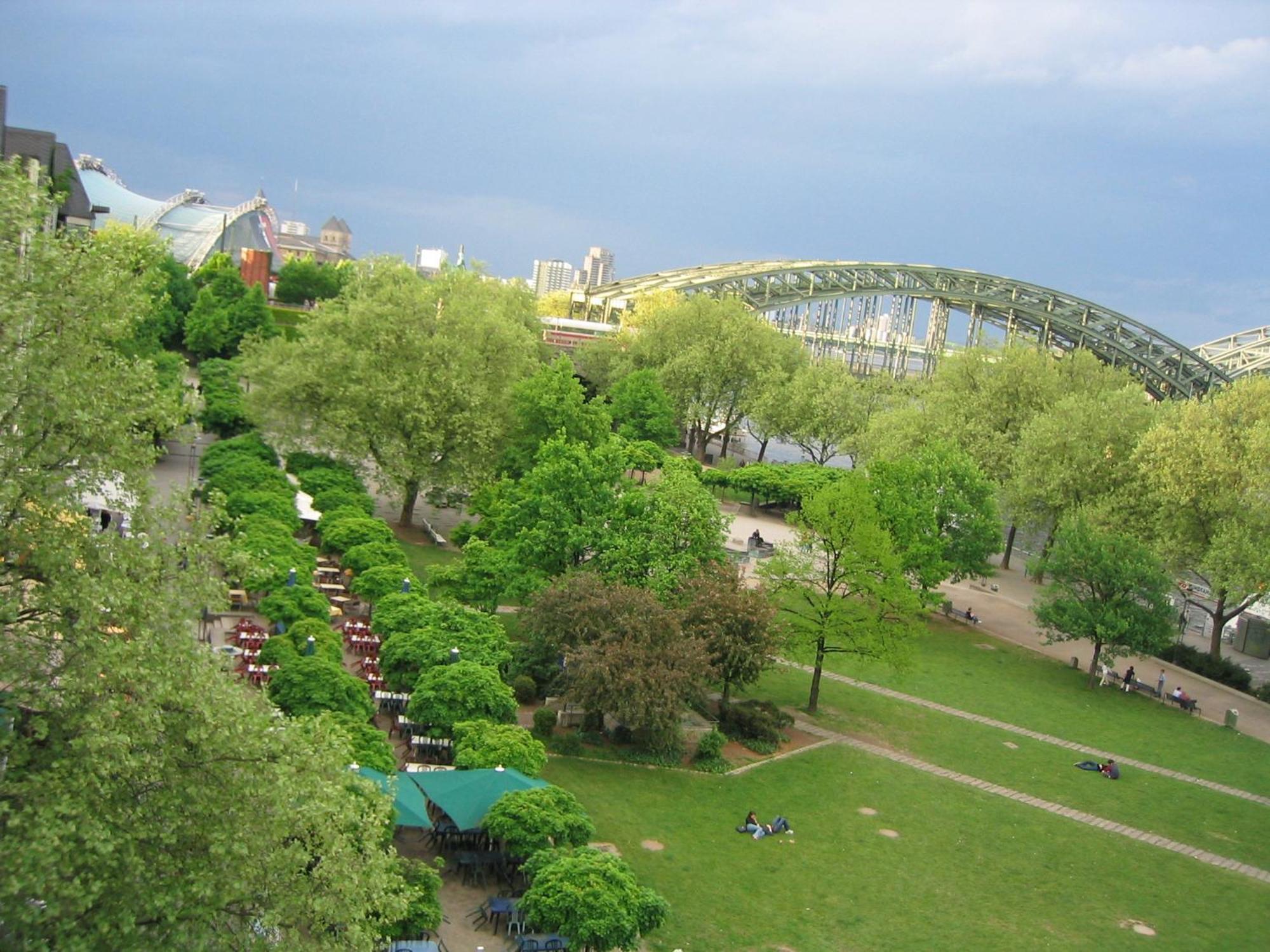 Hotel Roemerhafen Кёльн Экстерьер фото