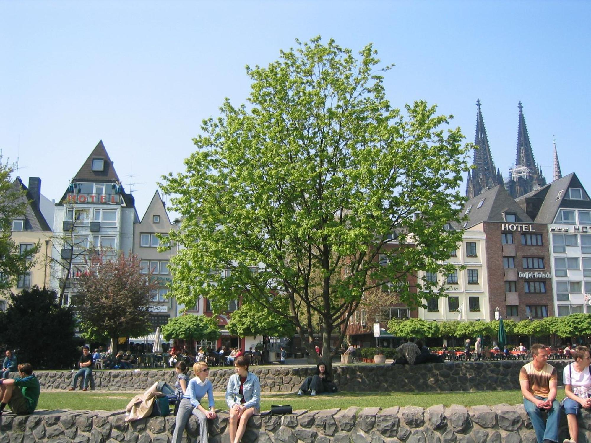 Hotel Roemerhafen Кёльн Экстерьер фото