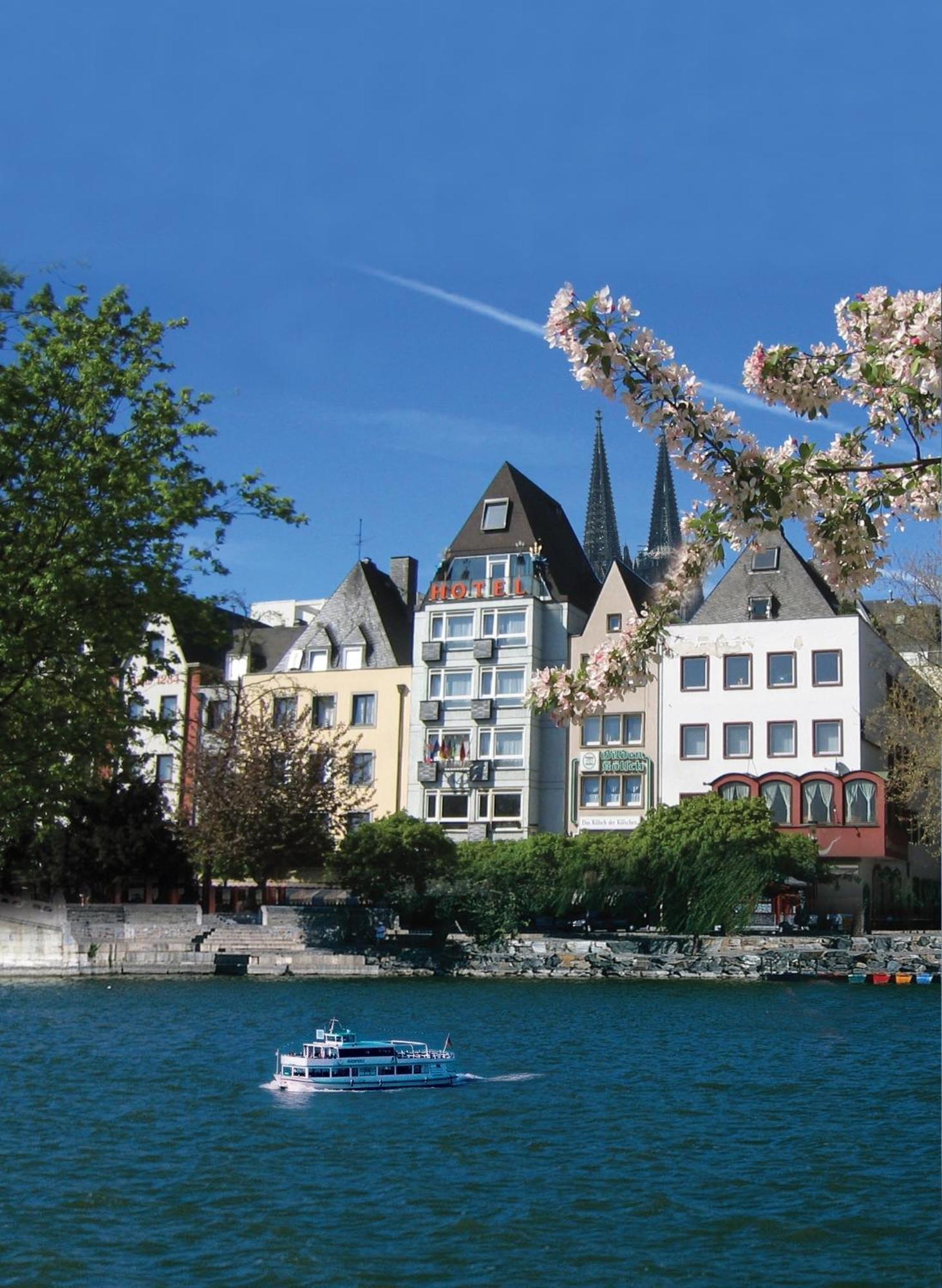 Hotel Roemerhafen Кёльн Экстерьер фото